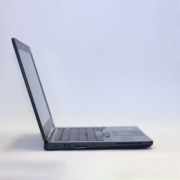 Notebook Dell Latitude 5480 i5-6300U 8GB DDR4 256GB SSD Tela 14.0 FullHD | USADO