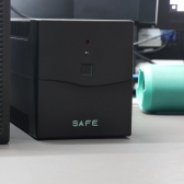 Nobreak UPS Safe 600VA Bivolt 1Bat 4Tomadas - Preto